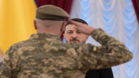 زلزال في دعم زيلينسكي: هل فقد مؤيديه؟